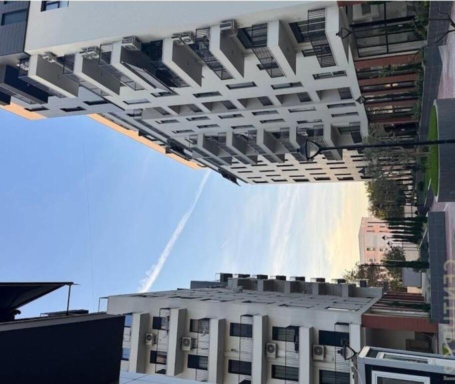 Offriamo appartamento in vendita 2+1+2+guardaroba presso Trio Tower Residence