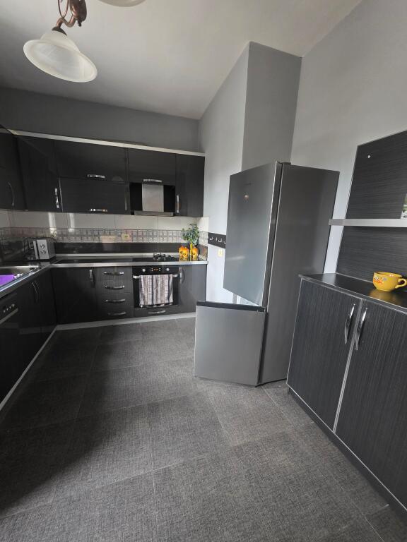 Duplex for rent, Jordan Misja Street