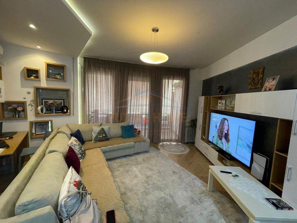 Shitet, Apartament 2+1+2, Rezidenca Sona, Liqeni i Thate, Tirane