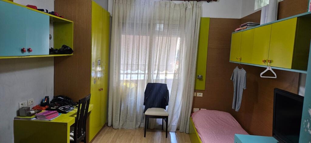 Apartament 2+1, Pazari i Ri!