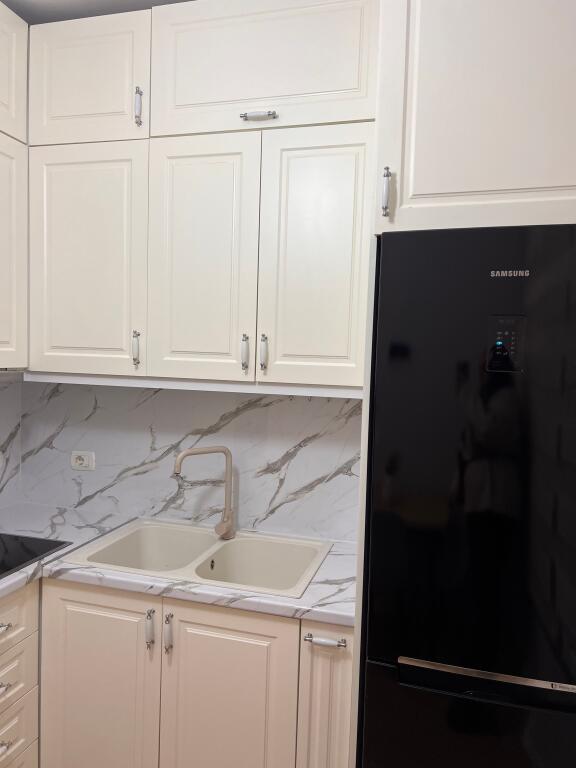 Jepet me qira 1+1 KODRA E DIELLIT PRANE ELEONORA 550€