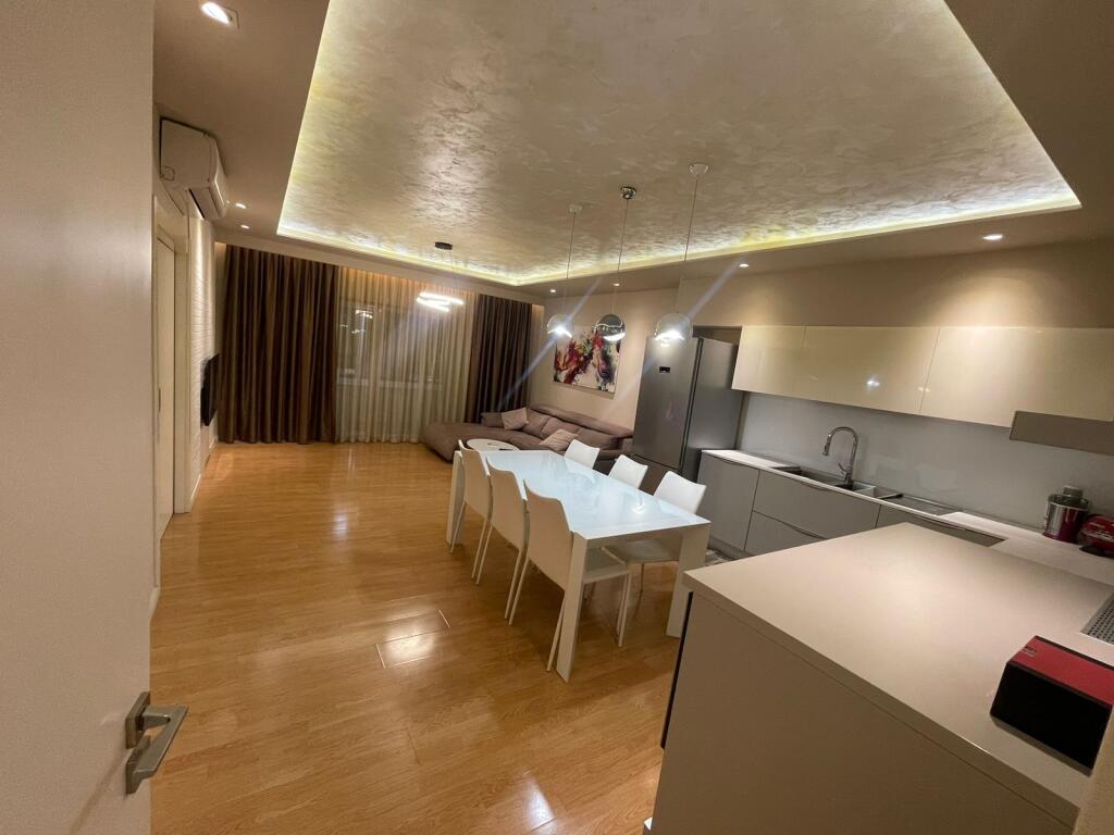 Apartment 2+1+2 for rent, Commune of Paris