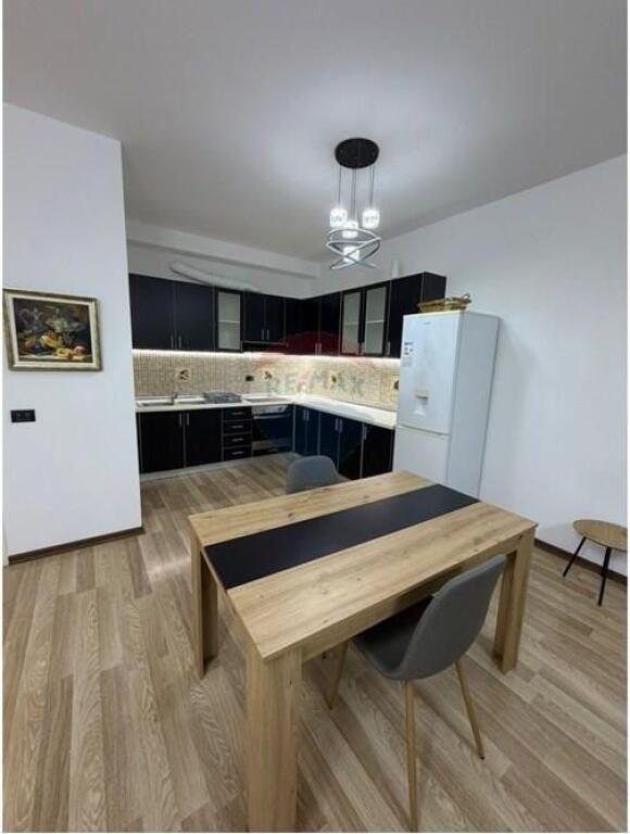 APARTAMENT 2+1 PER QERA TE RRUGA KOSOVARVE