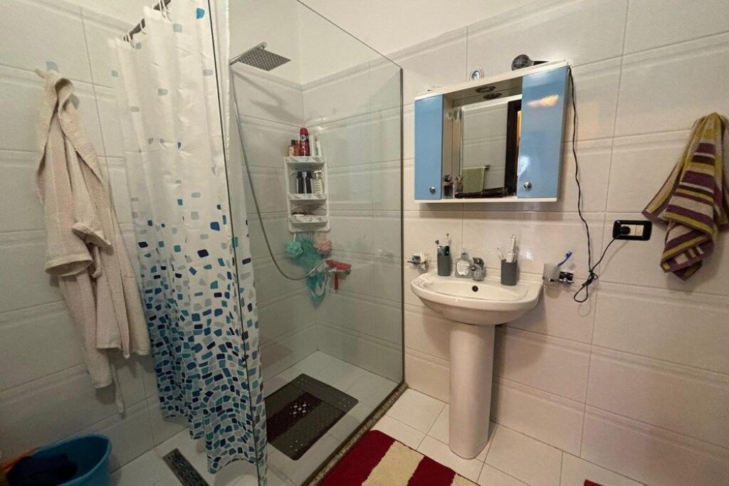 🏡 Apartament 3+1+2 për Shitje – Rruga e Re, Vlorë