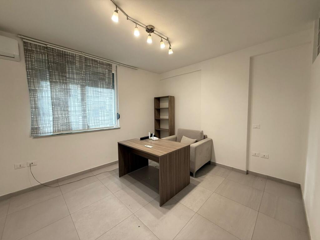 Jepet apartament me qira – zona Ish Ekspozita