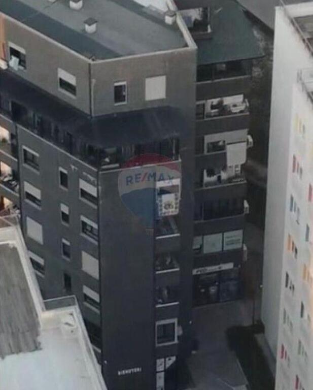 Apartament - Për Shitje - Farmacia 10, Tiranë(ID: 530191075-1)