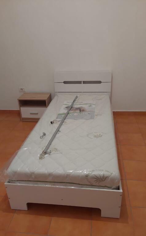 Affittasi appartamento 2+1+2, Astir complesso Fratari di fronte al Parco Giochi 450 mila lek