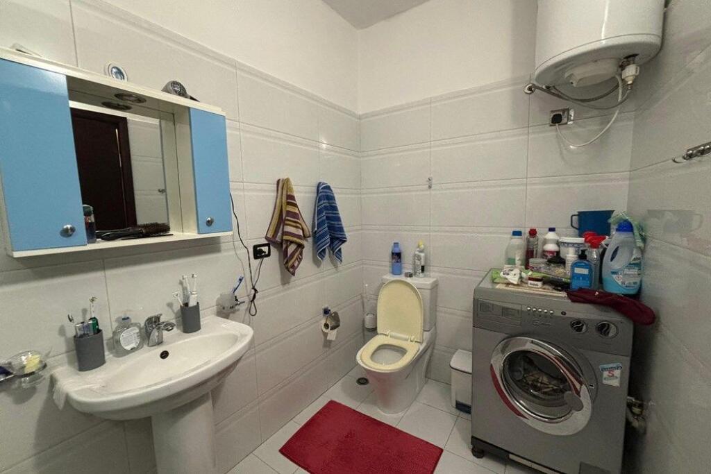 🏡 Apartament 3+1+2 për Shitje – Rruga e Re, Vlorë