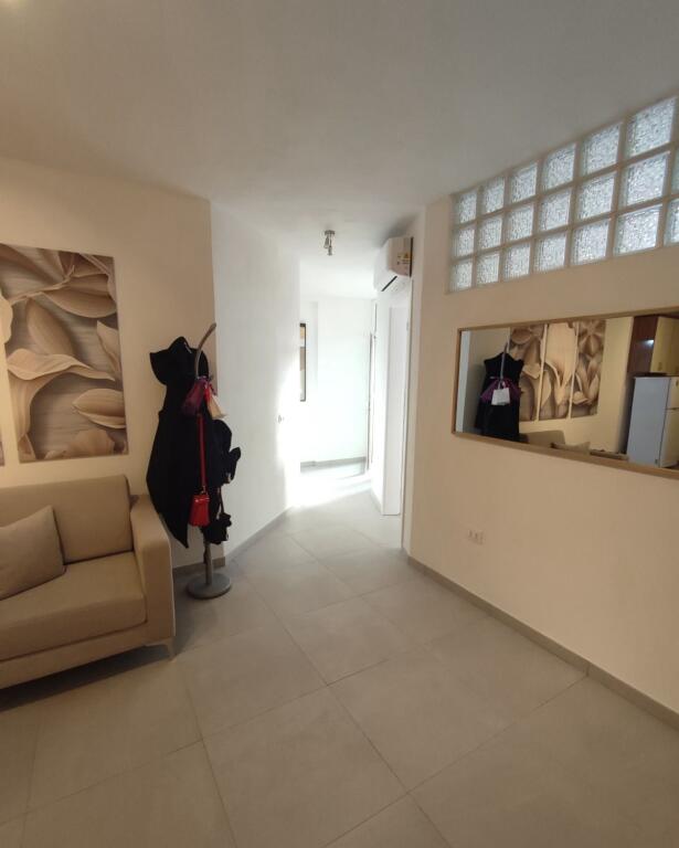 Affittasi Appartamento 2+1, via Nikolla Jorga Myslym Shyr vicino al Tribunale 600 euro, Disponibile anche per Air Bnb