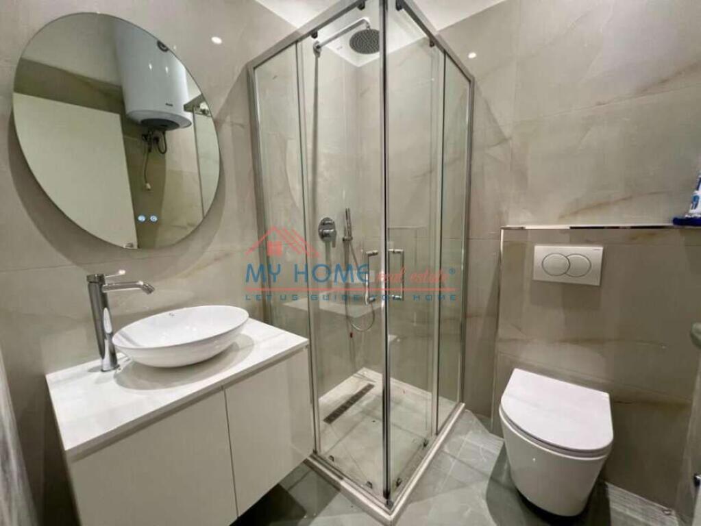 Zyre me qera te Rruga Panorama