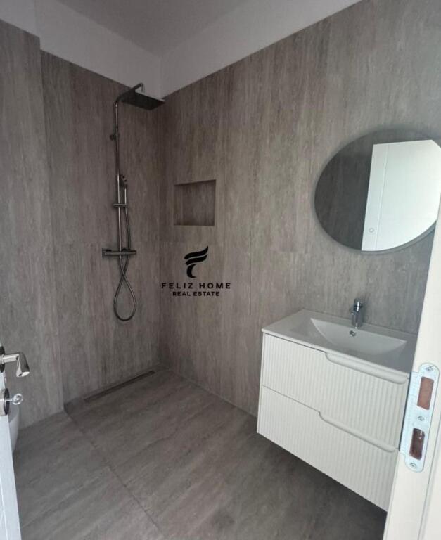 ZYRE ME QERA 2+1+2 BULEVARDI I RI 70.000 LEKE