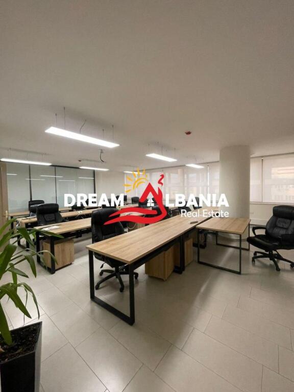 Premises for Rent in the center of Shkodra (ID 42611237)