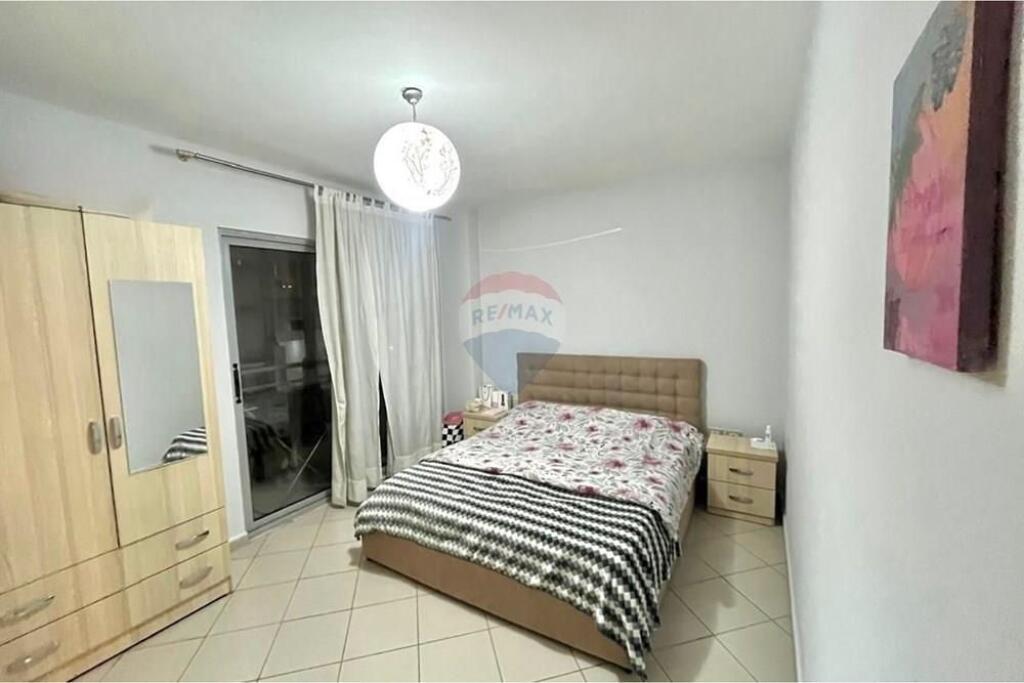 Apartament 1+1 prane Qendres Kristal Center