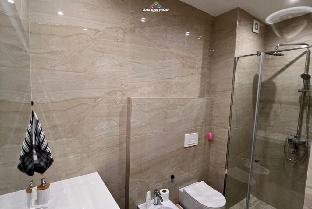 Apartament Me Qera 2+1+ Post Parkimi Tek 21 Dhjetori (ID B2201686) Tirane