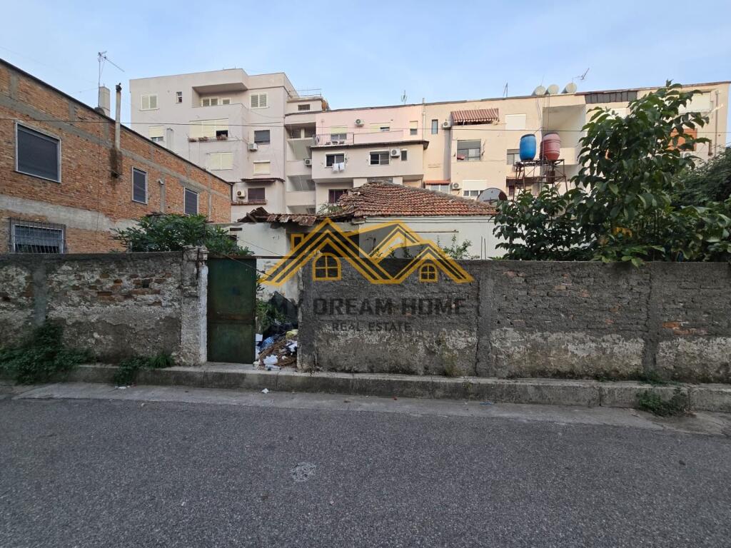 SHITET SHTËPI PRIVATE TEK KAZAZI, DURRËS