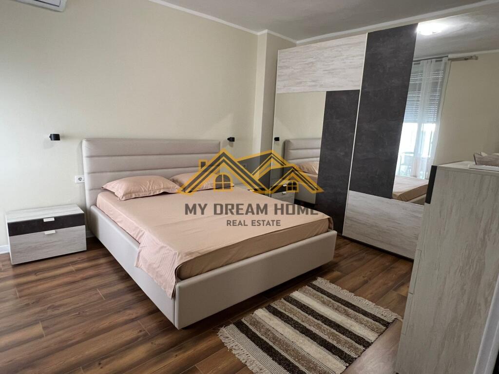 Shesim Super Apartament 2+1 Prane Stacionit Trenit Durres!