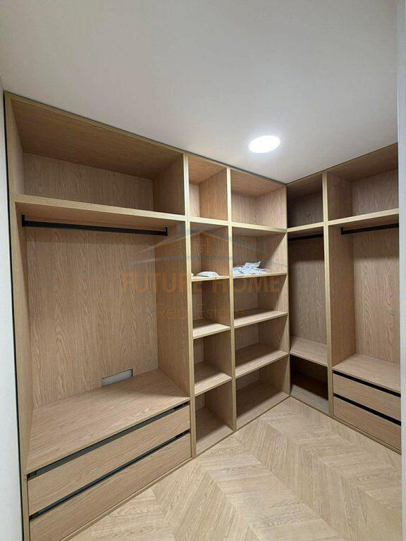 In vendita, Duplex + Posto Auto, Golden Park