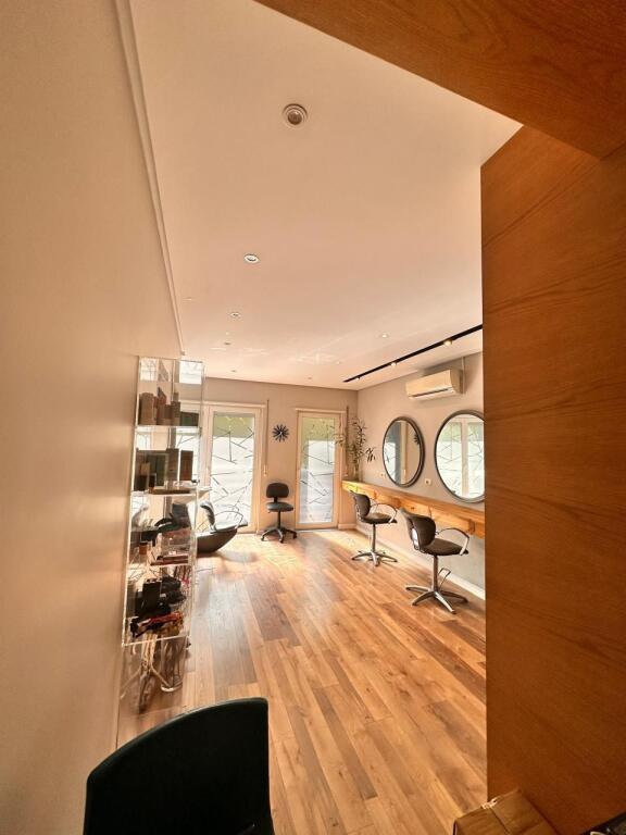 💇‍♀️✨ Don Bosko – Business Premises for Rent (Hairdresser / Aesthetics)