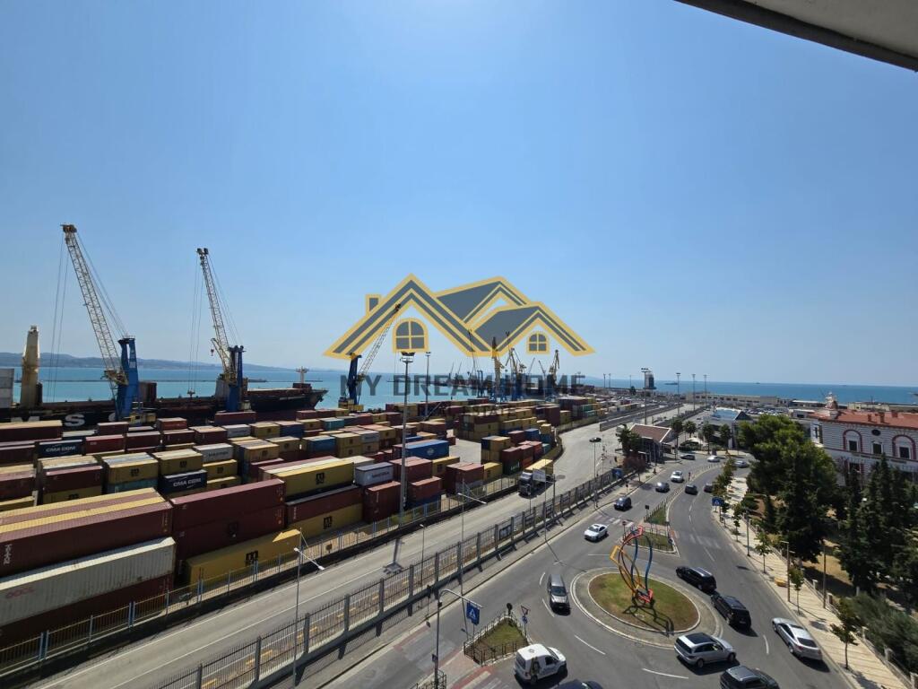Apartament 2+1 Për Qera në Rrugën e re të Portit, Durrës