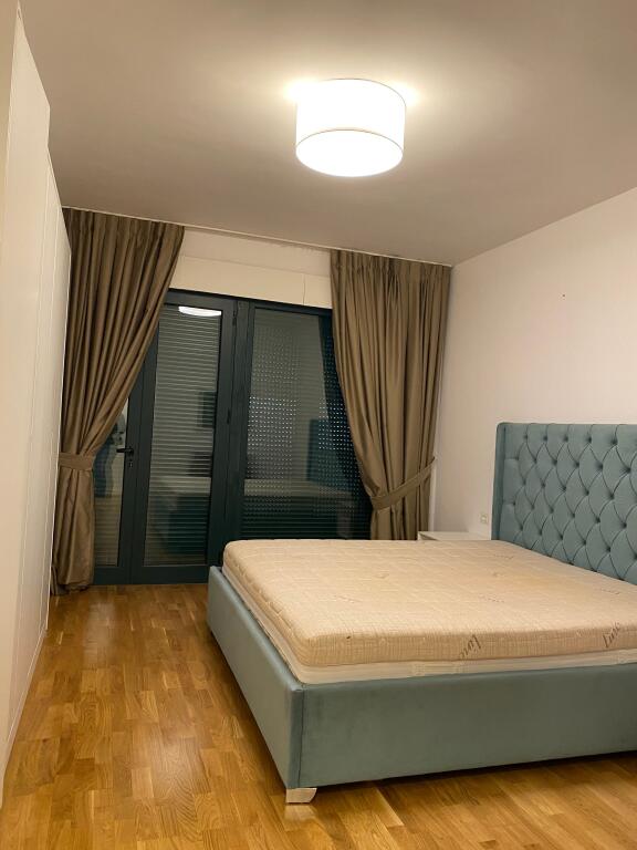 Apartament me qira në Bllok !