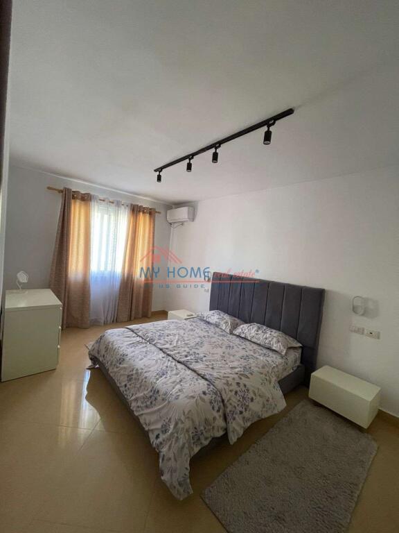 Apartament 2+1 me qera Qender Tirane