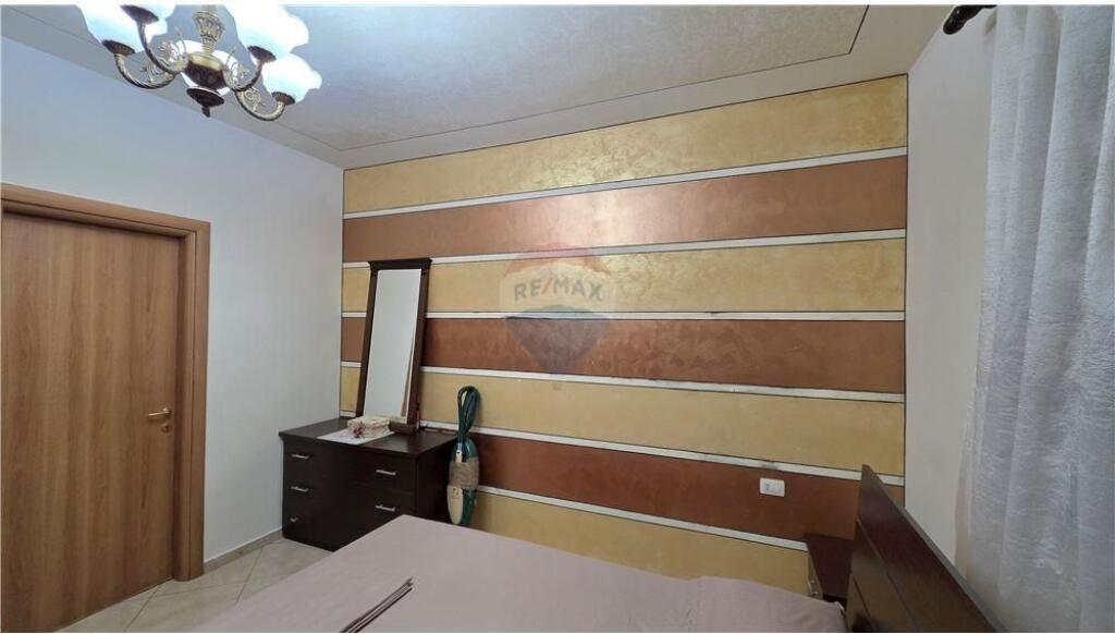 Apartament 2+1+2 ne shitje,Vlore pas Hotel Martini