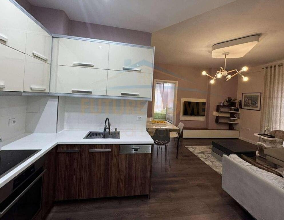 Affitto, Appartamento 1+1 +POSTO AUTO, Lago Secco, Tirana