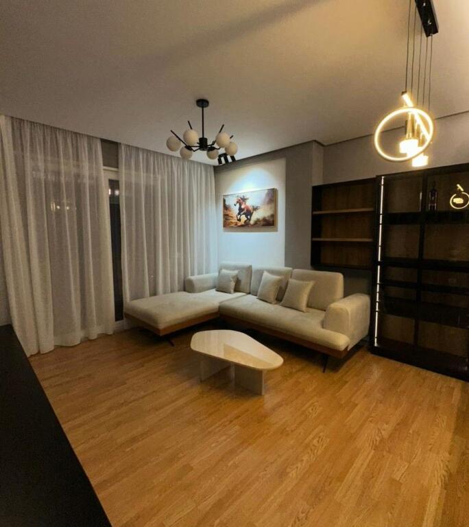 📌Apartament ne qender 2+1