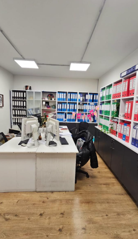 🏢 Ufficio in Affitto (Parte di Villa) – Bllok, vicino a Juvenilja