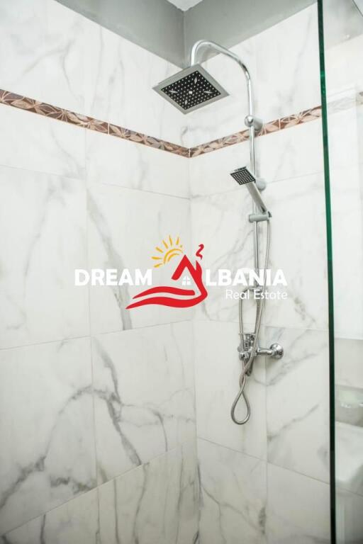 Apartament 2+1 me qera tek sheshi Willson prane Proper Pizza ne Tirane (ID 4221795 )