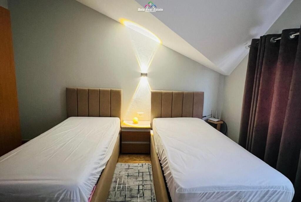 Appartamento In Affitto 2+1 Vicino Al Vecchio Parco (ID B221390) Tirana