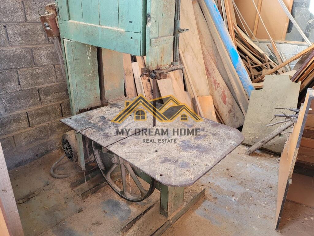 KAPANON DHE TOKE NE SHKALLNUR DURRES,PER SHITJE!