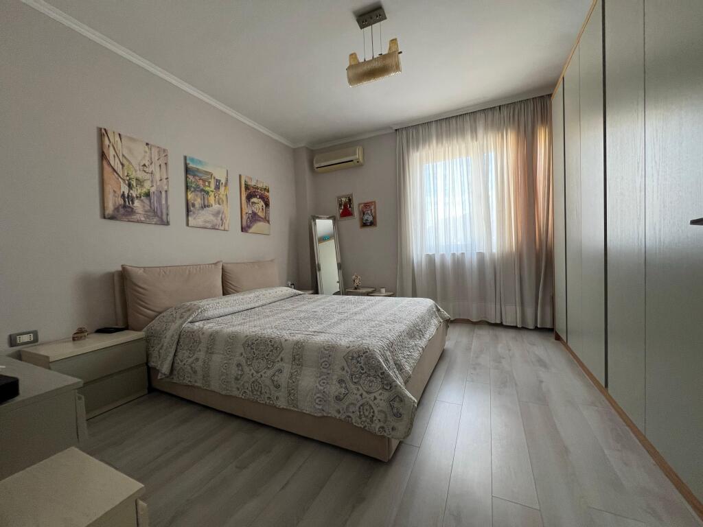JEPET ME QERA APARTAMENT 2+1  DON BOSKO (pranë shkollës “Qazim Turdiu