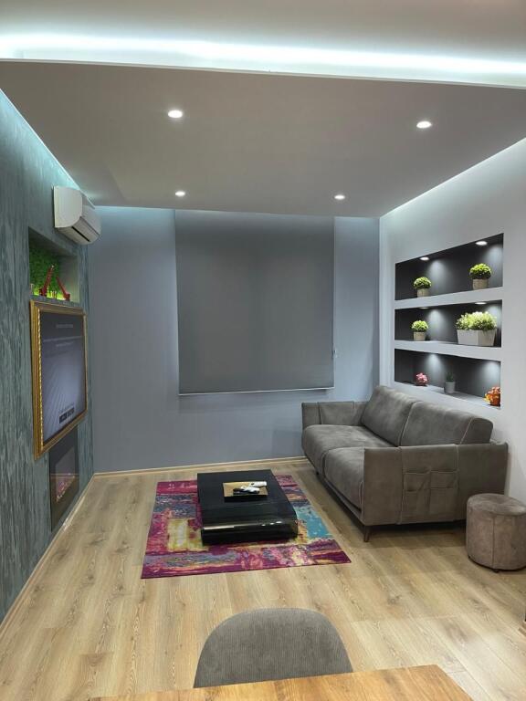 Apartament me qera - Astir