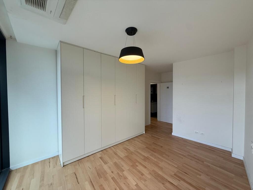 Qera Apartament 2+1+2+Post Parkimi, Lake View Residence, Tiranë!