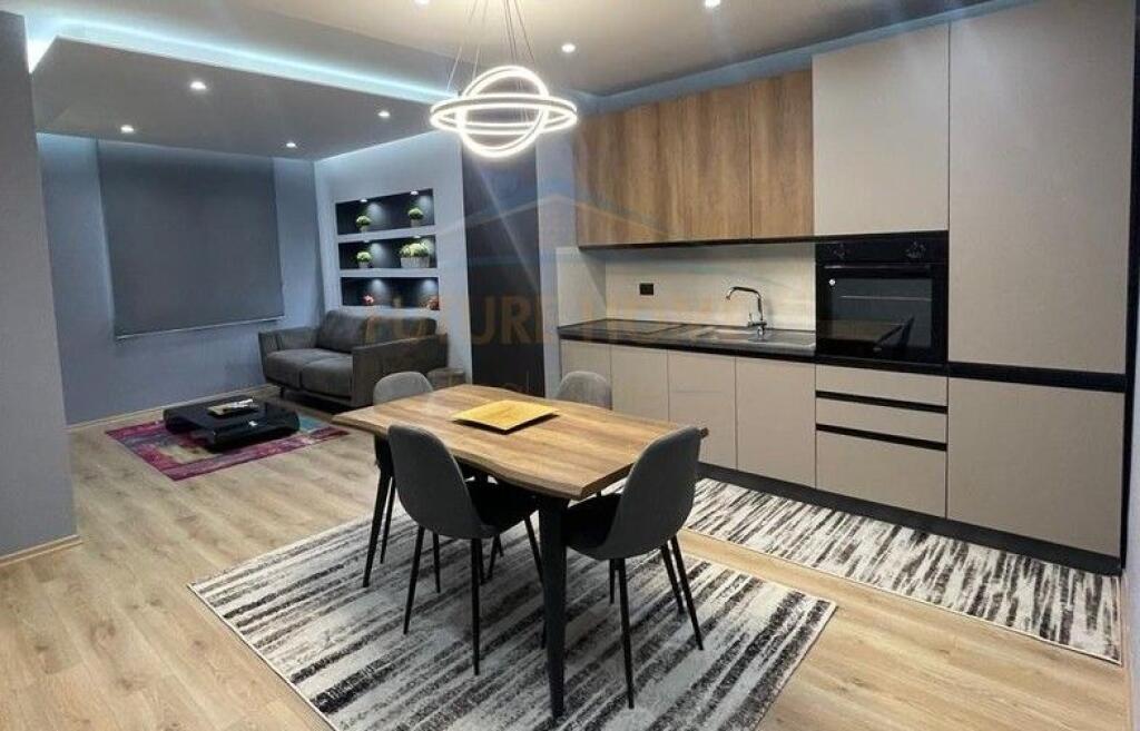 Qera, Apartament 2+1+2 , Unaza e Re, Tirane.