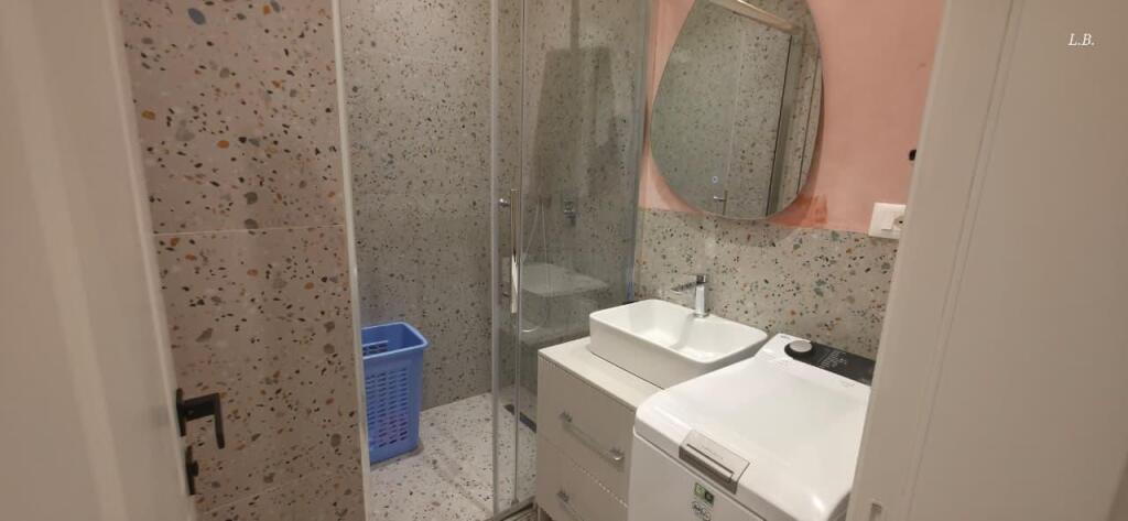 🏡 Appartamento 1+1 in Affitto – Centro, Via Dibrës