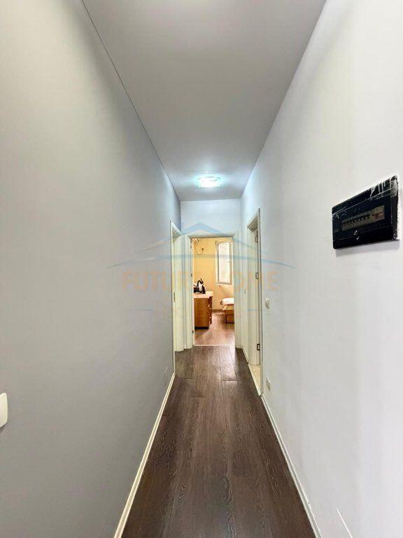 Shitet, Apartament 2+1+Verande, Unaza e Re