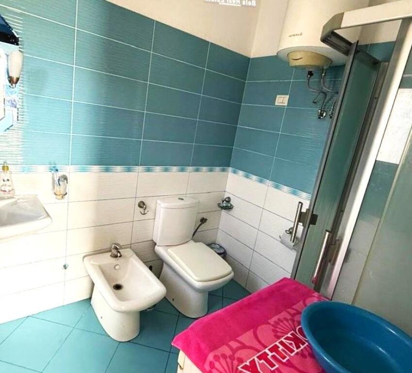 Vile 2-Kateshe Me Qera Ne 5 Maj (ID BV22552) Tirane