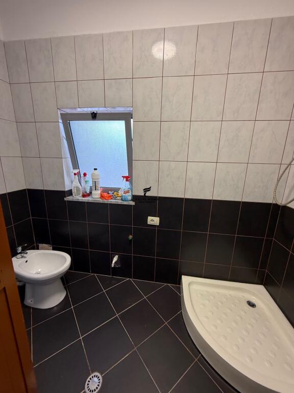 APARTAMENT ME QERA 1+1 KOMBINAT 350 EURO