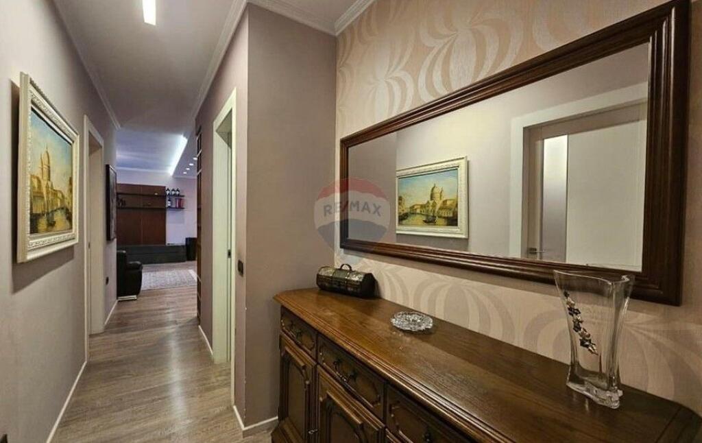 Apartament 3+1+2 ne shitje perballe Delijorgjit! ID: 530181081-344