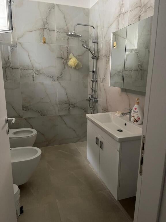 Shtëpi private 1+1 me qira – Lagja e Re