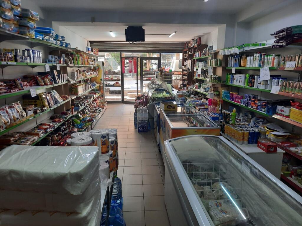 Rent | Business Premises | Porcelan | 600 €/month