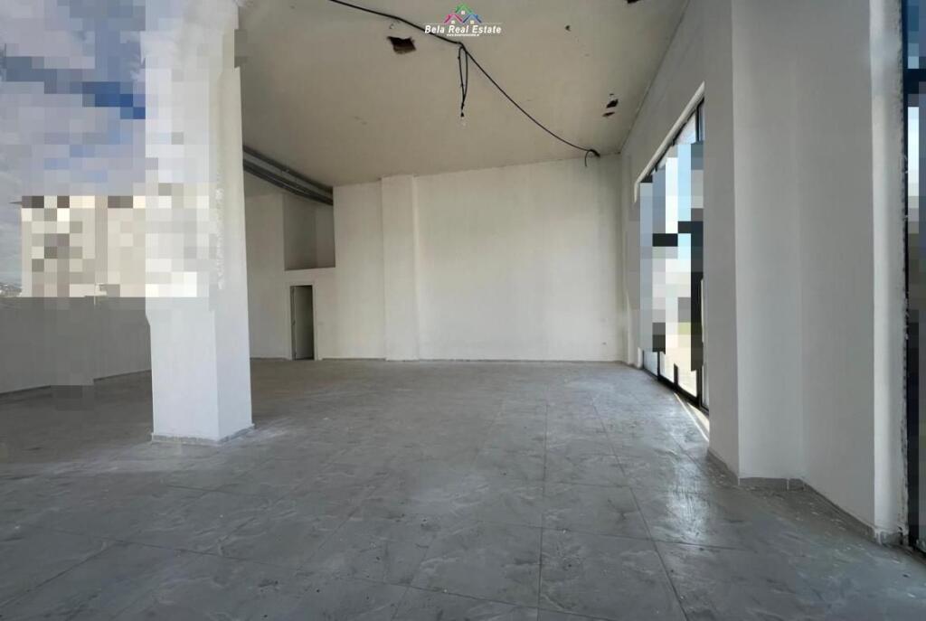 Negozio In Affitto A Xhamllik (ID BD21781) Tirane