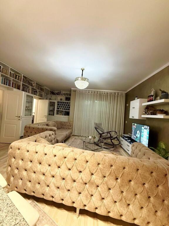 YZBERISHT, KMY  🔺️ Shesim super apartament 2+1+2 Adoptuar ne 3+1