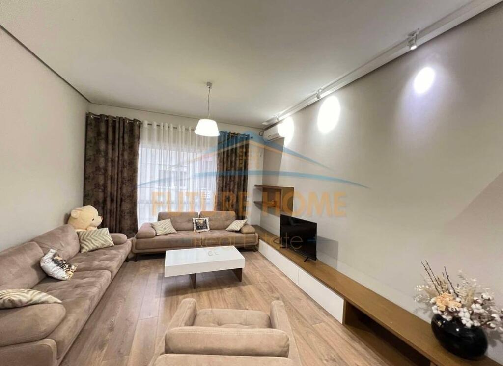 Qera, Apartament 1+1, Kopshti Botanik, Tiranë.