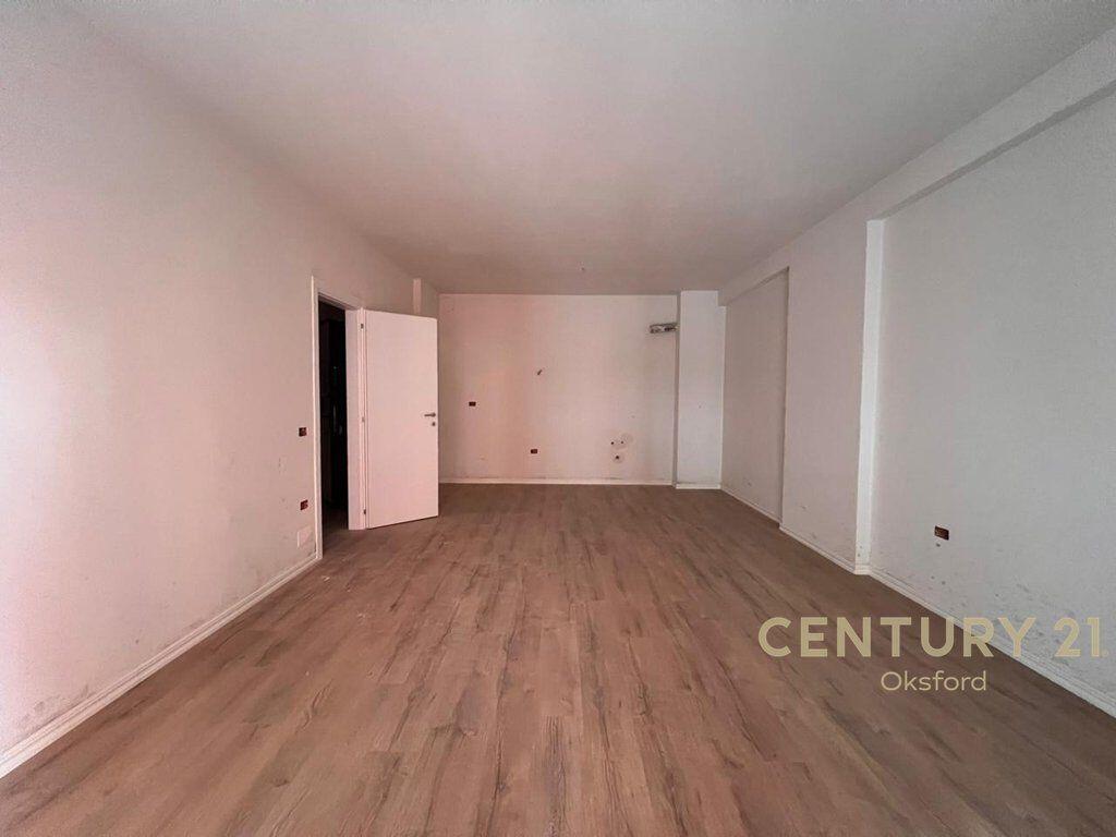 APARTAMENT 1+1 PER SHITJE NE YZBERISHT
