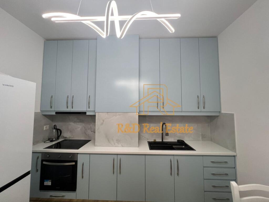 🏡 Jepet me qera apartament 1+1 – Ish Fusha e Aviacionit, Rruga e Dafinave