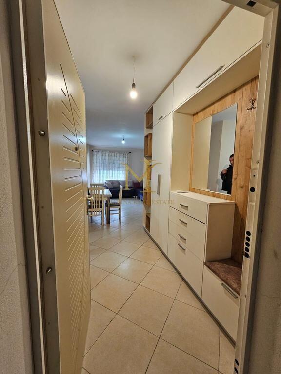 APARTAMENT 2+1+2 NË DURRËS ME QIRA