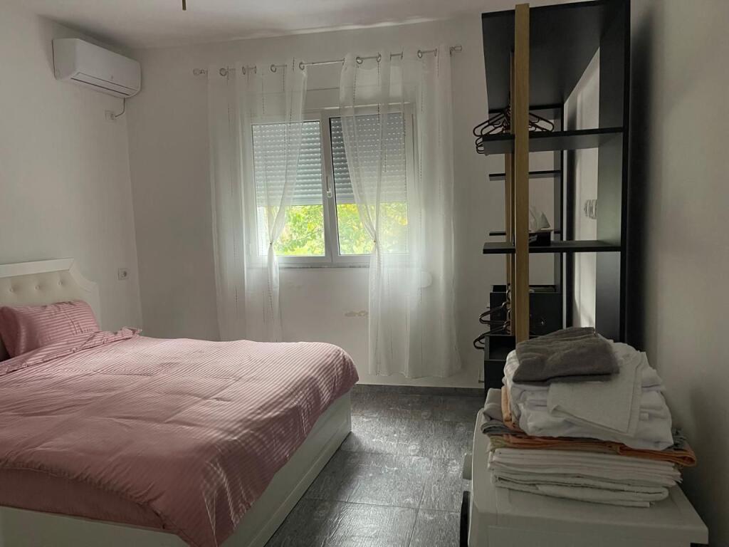 Shtëpi private 1+1 me qira – Lagja e Re